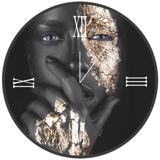 MAIA round glass clock